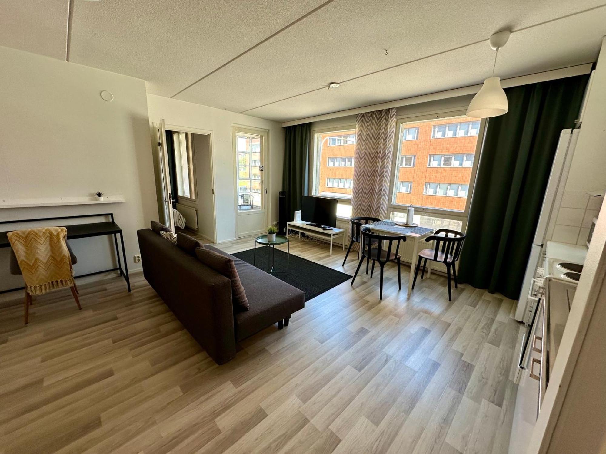 Modern Two-room Flat With Balcony Near Metro *